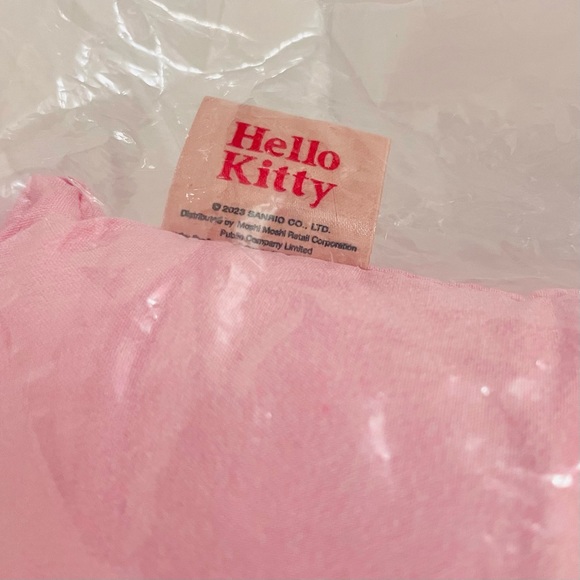 Cute Hello Kitty Throw Pillow Double-sided Pink Cushion Pillow 15” x 15” NEW - Picture 4 of 4